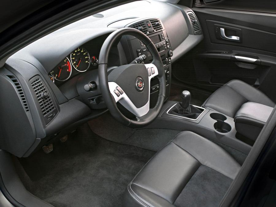  Cadillac CTS-V 2004 года  (фото 56 из 104)